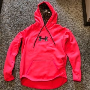 Under Armour Sweatshirt